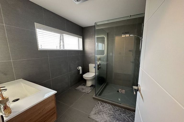 Photo of property in 3 Roa Avenue, Hobsonville, Auckland, 0616