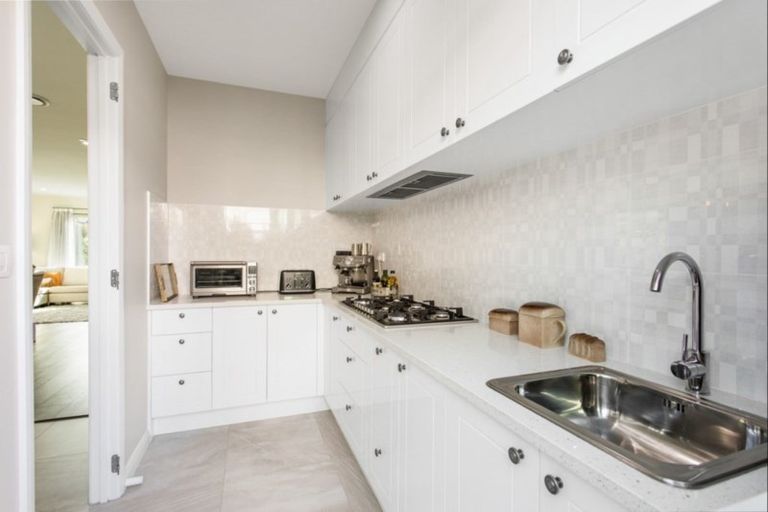 Photo of property in 57 Admirals Court Drive, Greenhithe, Auckland, 0632