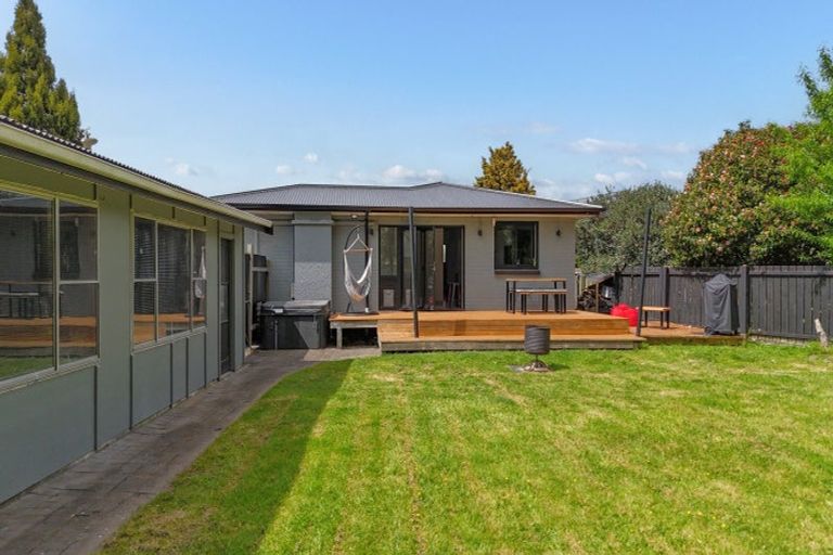 Photo of property in 19 La Trobe Place, Utuhina, Rotorua, 3015