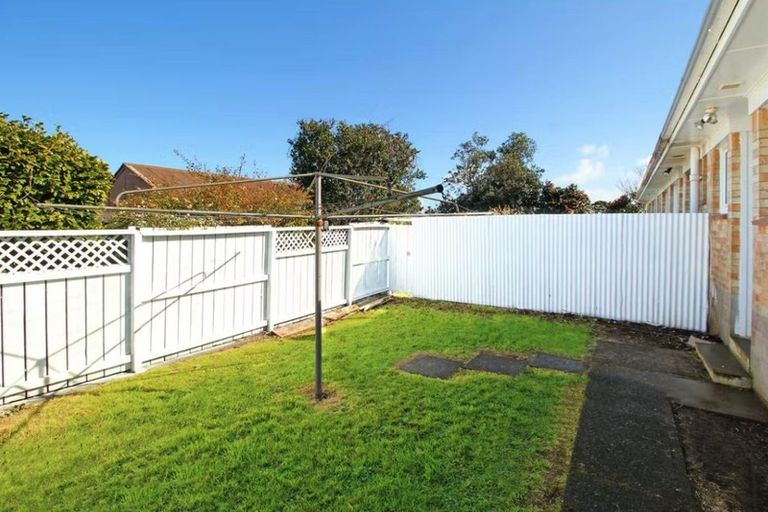 Photo of property in 1/19 Russell Road, Manurewa, Auckland, 2102