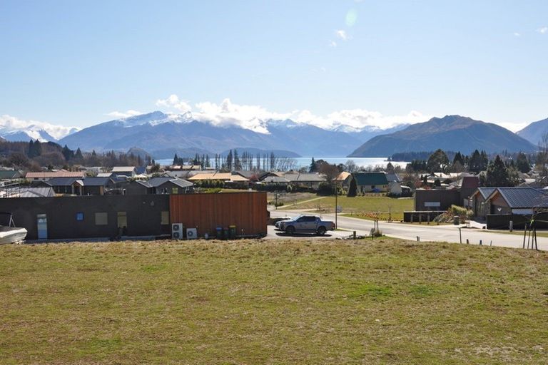 Photo of property in Meadowstone Alpha Series, 22 Sapphire Spring Rise, Wanaka, 9305