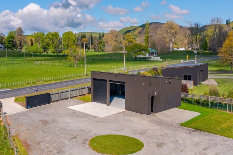 Photo of property in 50 Pukeora Scenic Road, Waipukurau, 4281