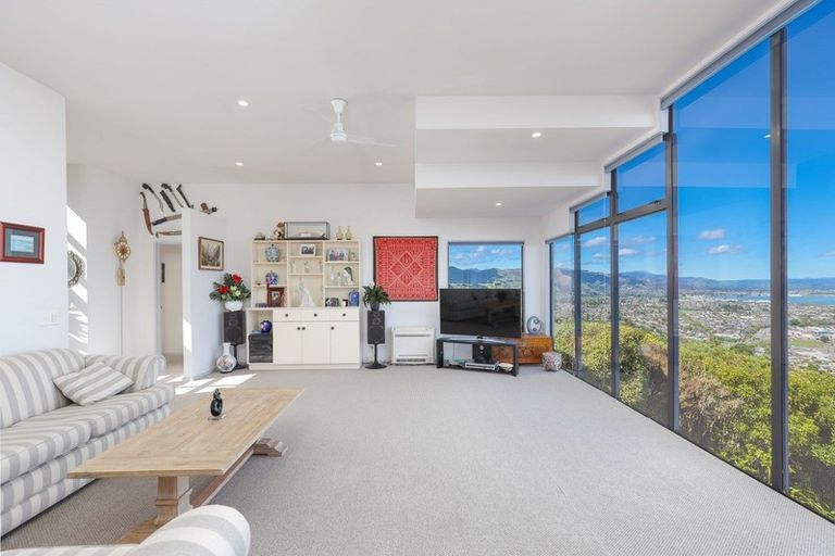 Photo of property in 348 Princes Drive, Britannia Heights, Nelson, 7010