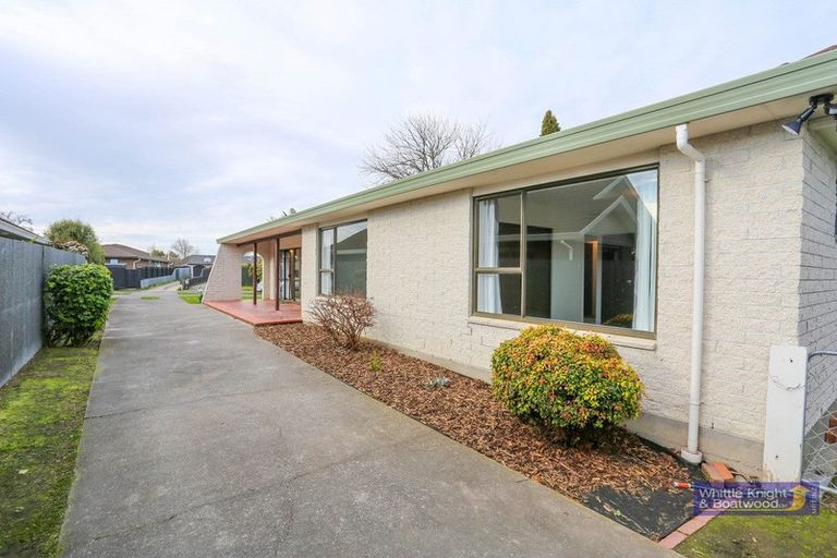 Photo of property in 6 Lochmore Street, Bishopdale, Christchurch, 8051