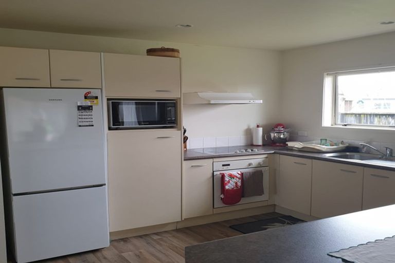 Photo of property in 11/15 O'sullivan Place, Waiuku, 2123