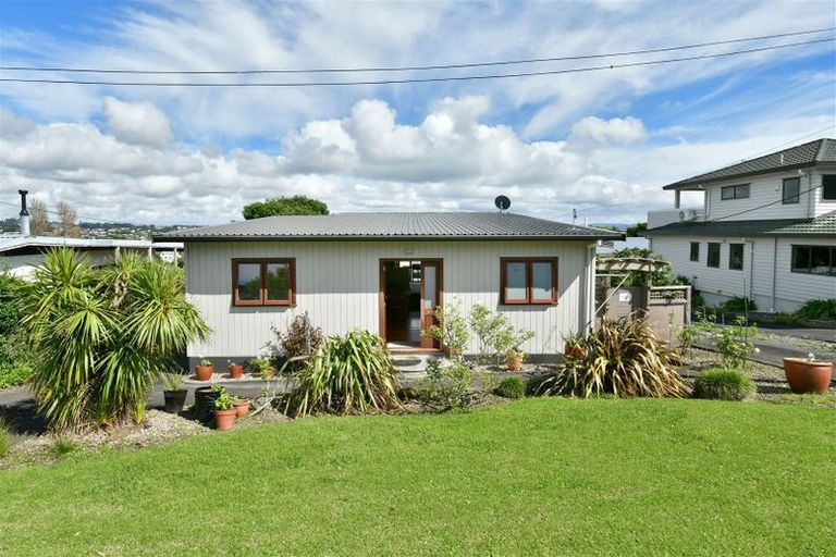 Photo of property in 64a Tiri Road, Manly, Whangaparaoa, 0930