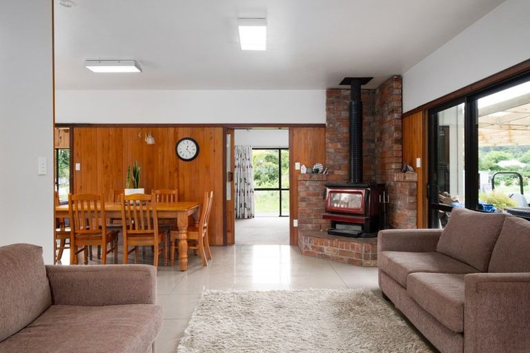 Photo of property in 6 Hill Road, Ormond, Gisborne, 4071