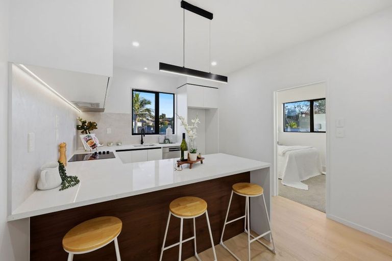 Photo of property in 13c Meadway, Sunnyhills, Auckland, 2010