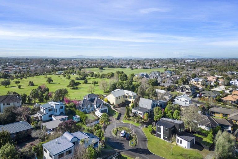 Photo of property in 6 Cadman Court, Rototuna, Hamilton, 3210