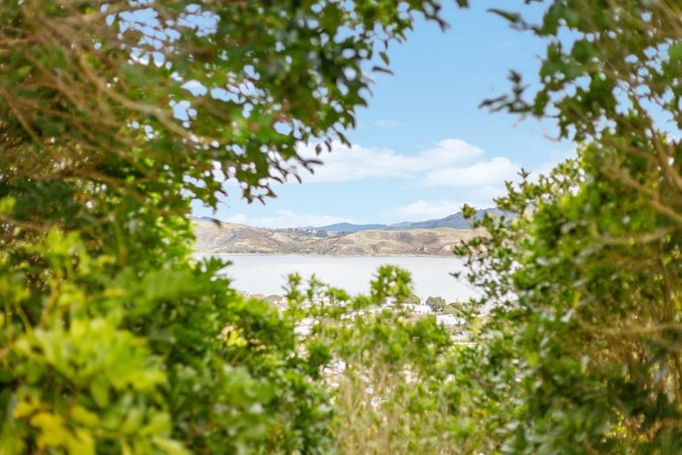 Photo of property in 82 Cluny Road, Plimmerton, Porirua, 5026