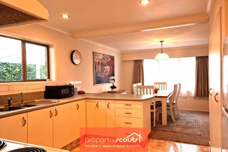 Photo of property in 72 Manu Crescent, Upper Vogeltown, New Plymouth, 4310