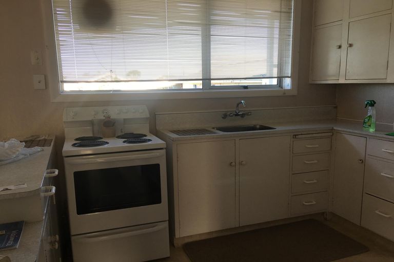 Photo of property in 13 Opie Street, Waimate, 7924