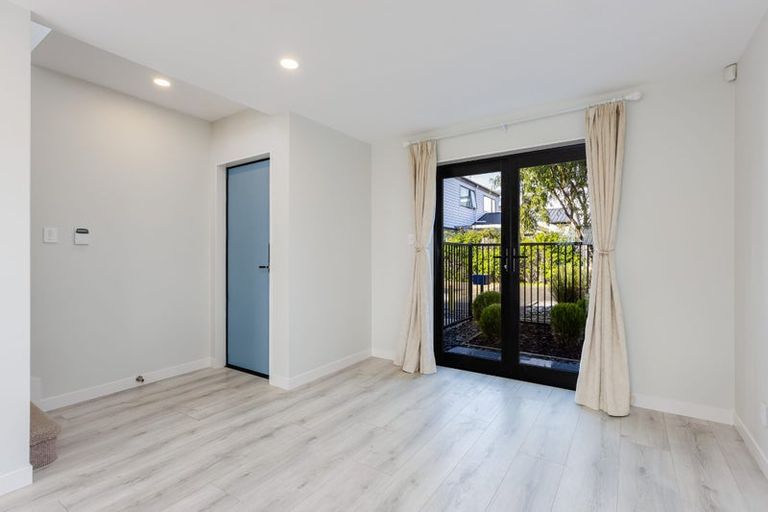 Photo of property in 8 Alexander French Close, Silverdale, 0932