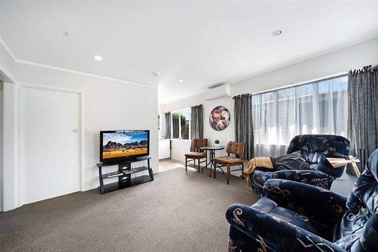 Photo of property in 25 Bahari Drive, Ranui, Auckland, 0612