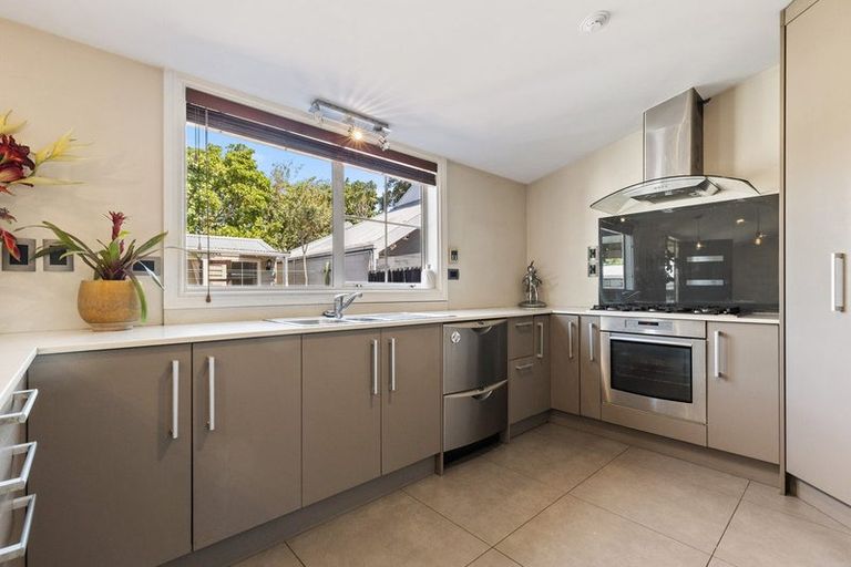 Photo of property in 40 Avalon Street, Richmond, Christchurch, 8013