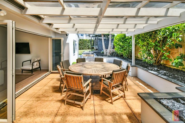 Photo of property in 44 Rushgreen Avenue, Pahurehure, Papakura, 2113