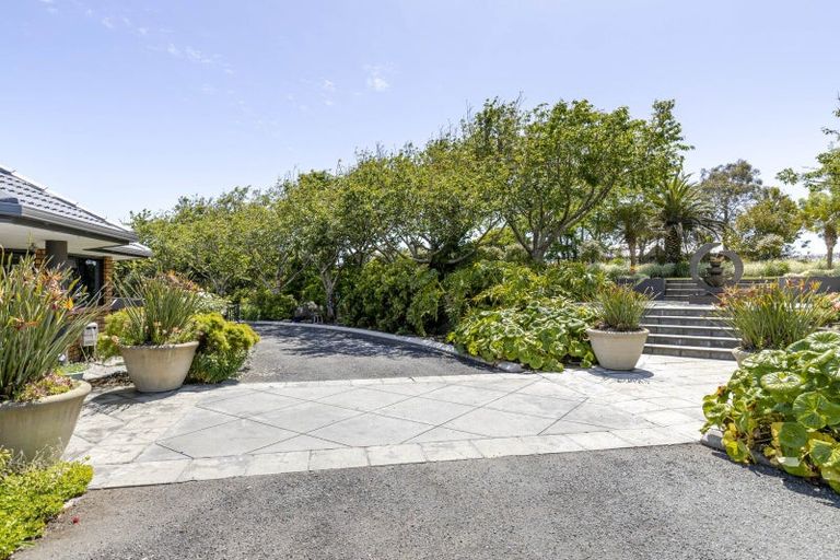 Photo of property in 1179 Devon Road, Bell Block, New Plymouth, 4373