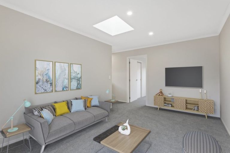 Photo of property in 2 Eyton Kay Road, Hobsonville, Auckland, 0616