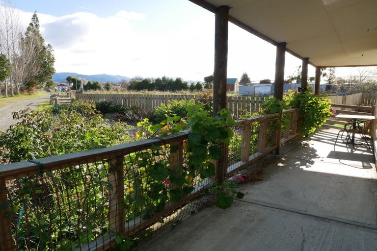 Photo of property in 31 Timaru Road, Waimate, 7924