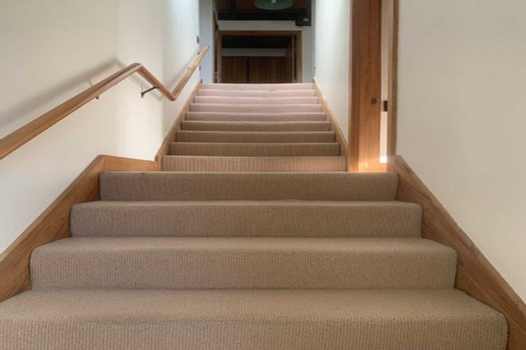 Photo of property in 15 Robieson Street, Roseneath, Wellington, 6011