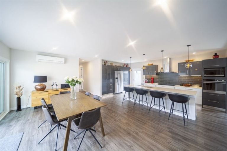 Photo of property in 18 Hurunui Drive, Te Awa, Napier, 4110