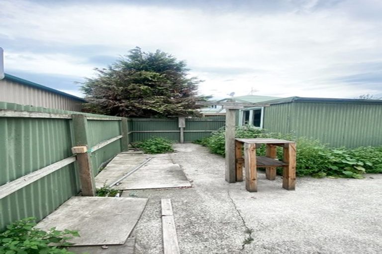 Photo of property in 106 Waltham Road, Sydenham, Christchurch, 8023