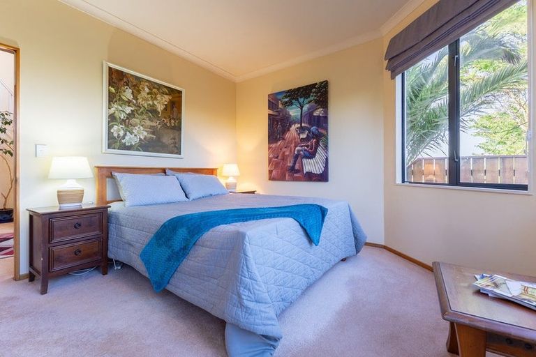 Photo of property in 3 Shearwater Rise, Paraparaumu Beach, Paraparaumu, 5032