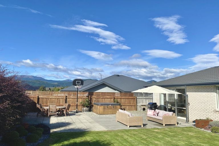 Photo of property in 8 Reserve Lane, Brightwater, 7022