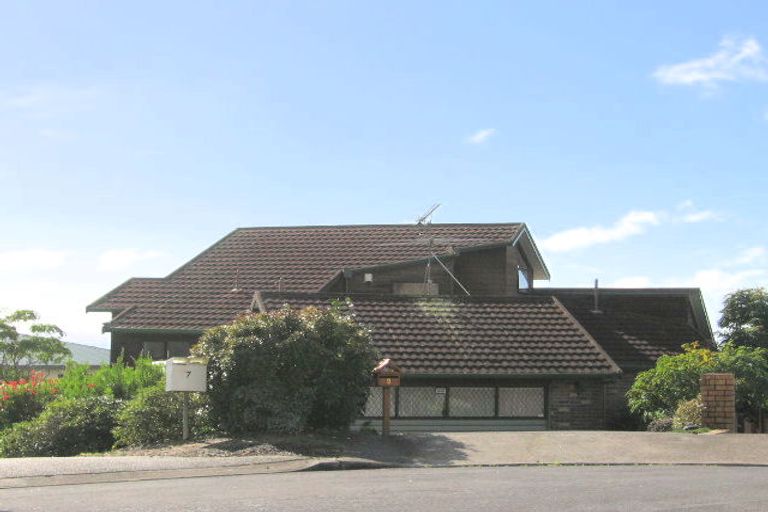 Photo of property in 9 Higham Ferrers Place, Red Beach, 0932