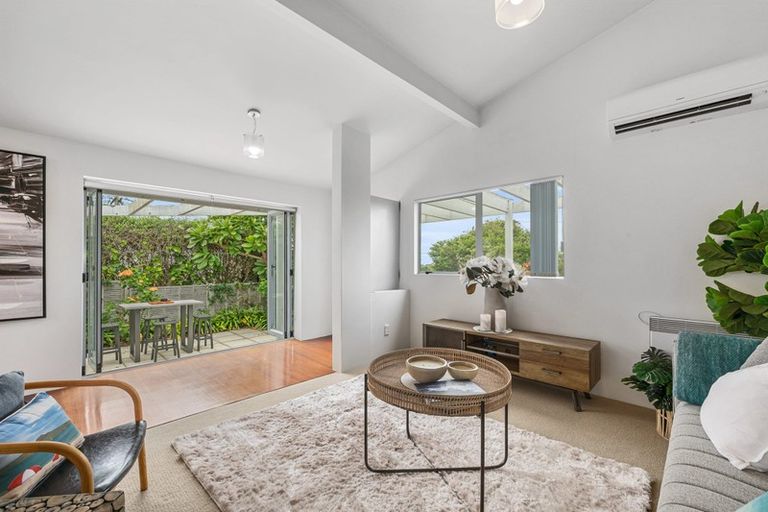 Photo of property in 1/11 Rewiti Avenue, Takapuna, Auckland, 0622