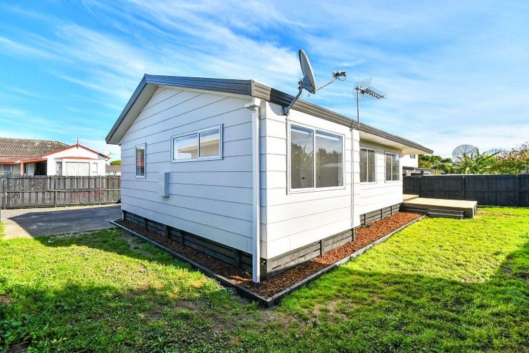 Photo of property in 1/5 Navigator Place, Papatoetoe, Auckland, 2025