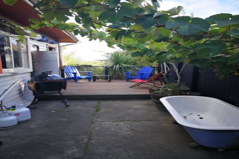 Photo of property in 12 Harvey Road, Bluff Hill, Napier, 4110