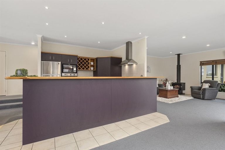 Photo of property in 34 Terry Smyth Drive, Kumeu, 0892