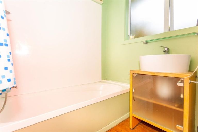 Photo of property in 60 Bevington Street, Avonhead, Christchurch, 8042