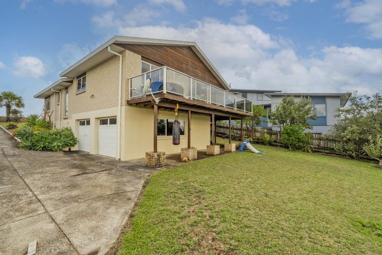 Photo of property in 101 Centennial Drive, Whitianga, 3510