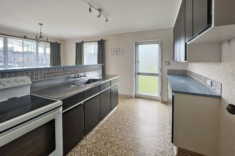 Photo of property in 4 Woodfield Avenue, Roslyn, Palmerston North, 4414