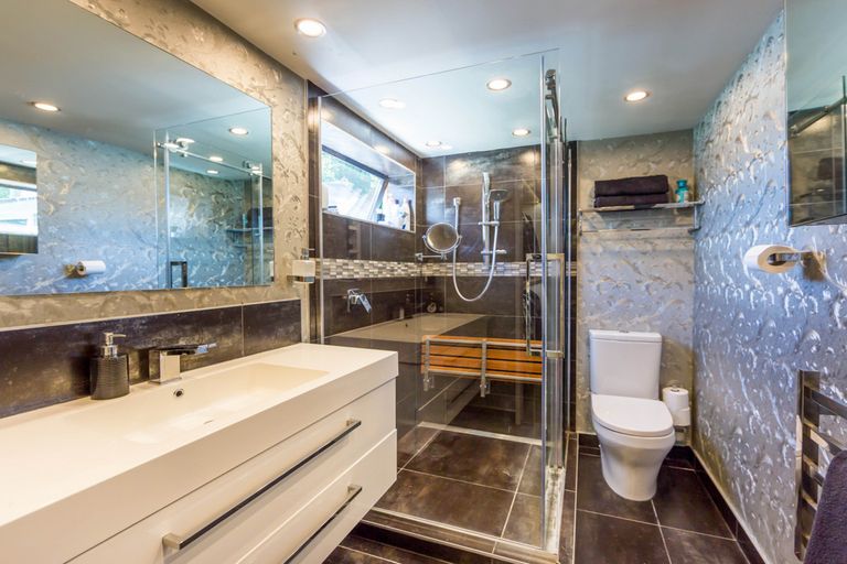 Photo of property in 226 Wairakei Road, Bryndwr, Christchurch, 8053