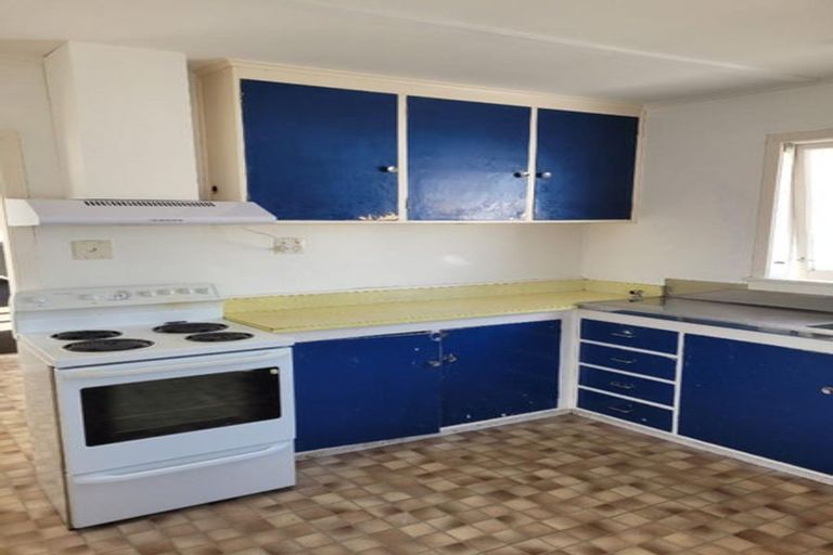 Photo of property in 7 Truby King Street, Merrilands, New Plymouth, 4312