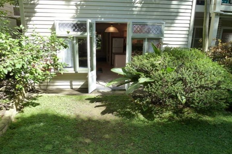 Photo of property in 103 Salamanca Road, Wellington Central, Wellington, 6011