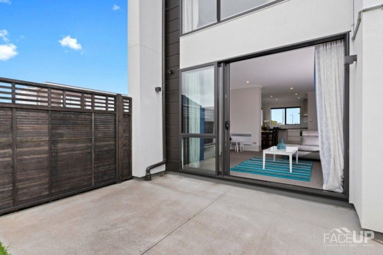 Photo of property in 14 Rangihina Road, Hobsonville, Auckland, 0616