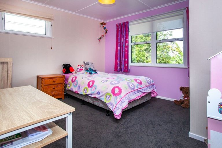 Photo of property in 105 Brunton Crescent, Thames, 3500