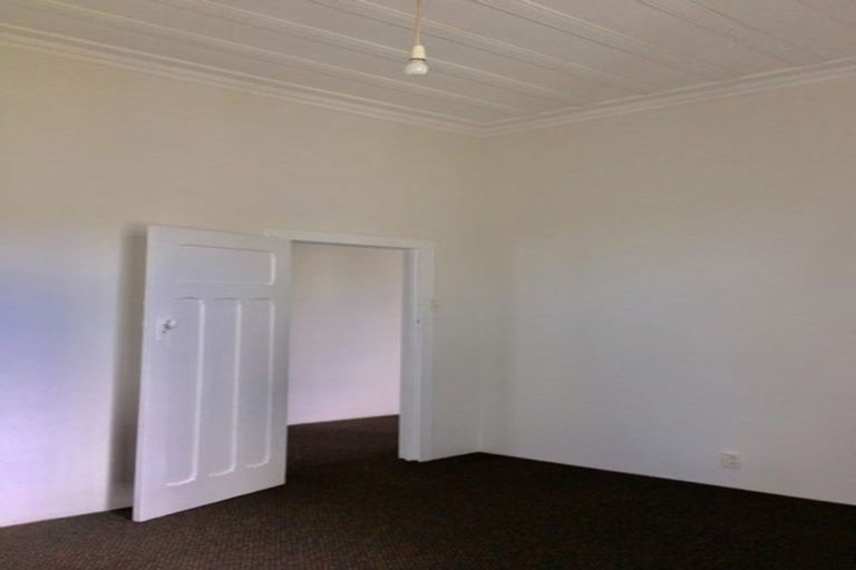 Photo of property in 318 West Coast Road, Glen Eden, Auckland, 0602