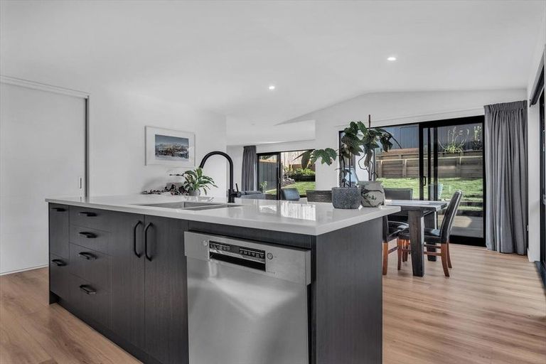 Photo of property in 215 Aubrey Road, Wanaka, 9305