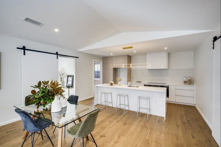 Photo of property in 18 Rich Rise, Havelock North, 4130