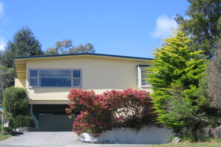Photo of property in 8 Bernard Street, Two Mile Bay, Taupo, 3330