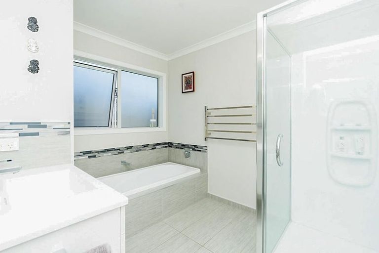 Photo of property in 3 Olly Close, Grandview Heights, Hamilton, 3200