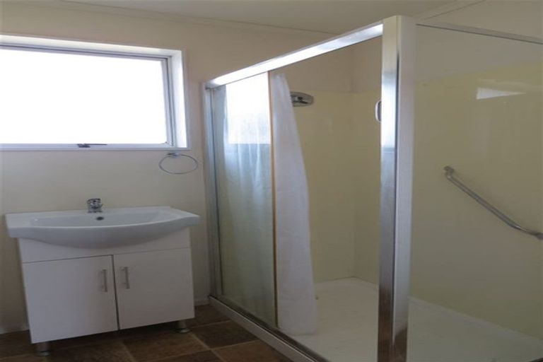 Photo of property in 32 Heather Street, Levin, 5510