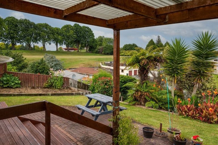 Photo of property in 1 Jonathan Place, Putaruru, 3411