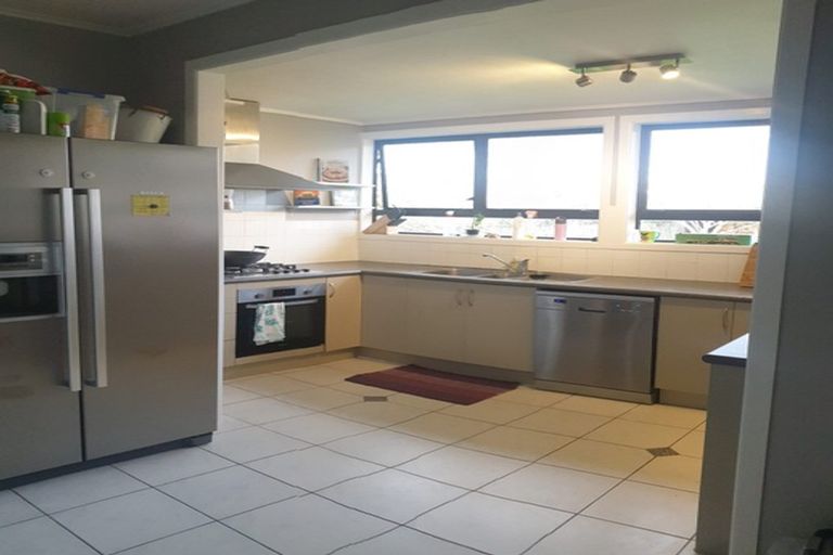 Photo of property in 39 Moire Road, Massey, Auckland, 0614