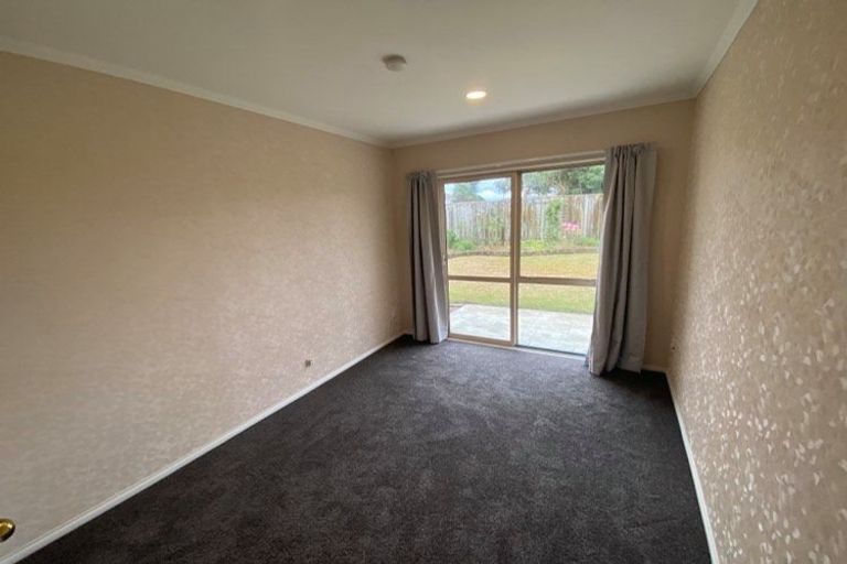 Photo of property in 5 Stella Court, Paraparaumu, 5032